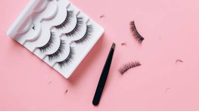 Best lashes for hooded eyes