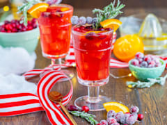 Make fun drinks and mocktails together for Christmas eve