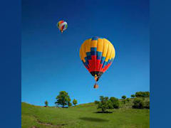 Take a hot air balloon or helicopter ride