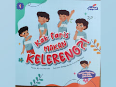 Kak Fariz Makan Kelereng