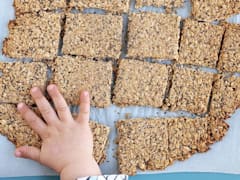 Make homemade granola bars