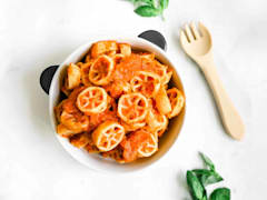 Make homemade pasta sauce