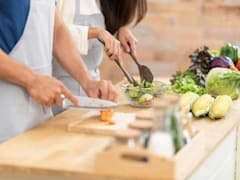 Take a cooking class together