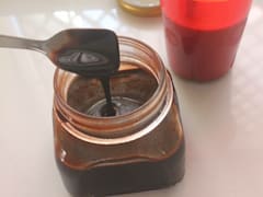 Make homemade chocolate sauce