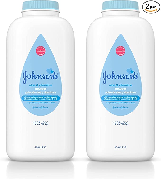 Johnson's Baby Powder, Naturally Derived Cornstarch with Aloe & Vitamin E for Delicate Skin, Hypoallergenic and Free of Parabens, Phthalates, and Dyes for Gentle Baby Skin Care, 15 oz (Pack of 2)