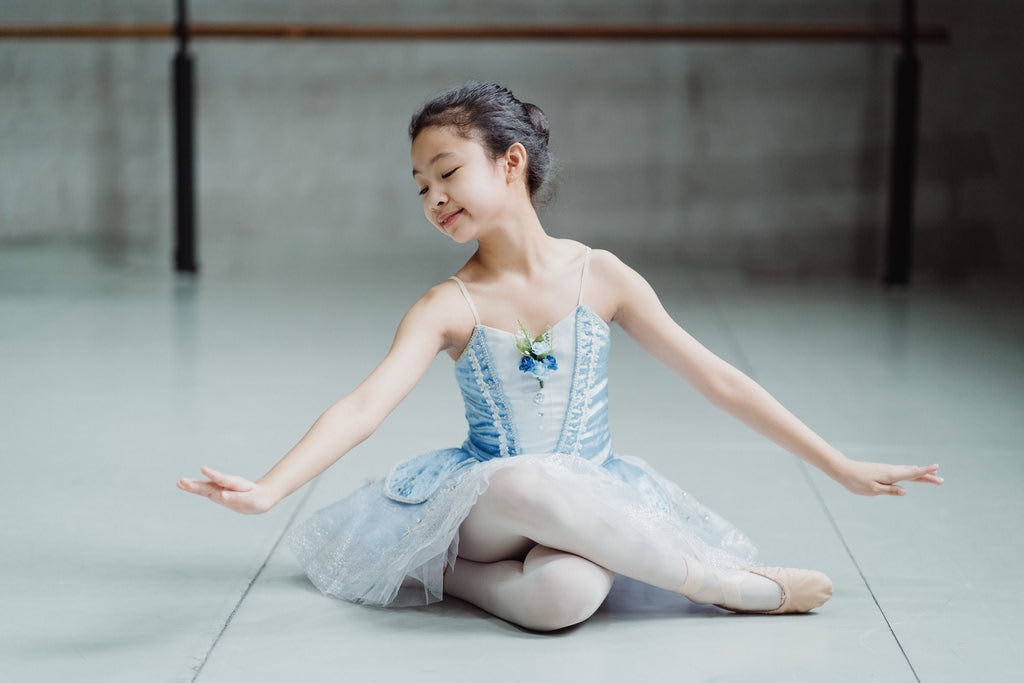 Attend a ballet or dance performance