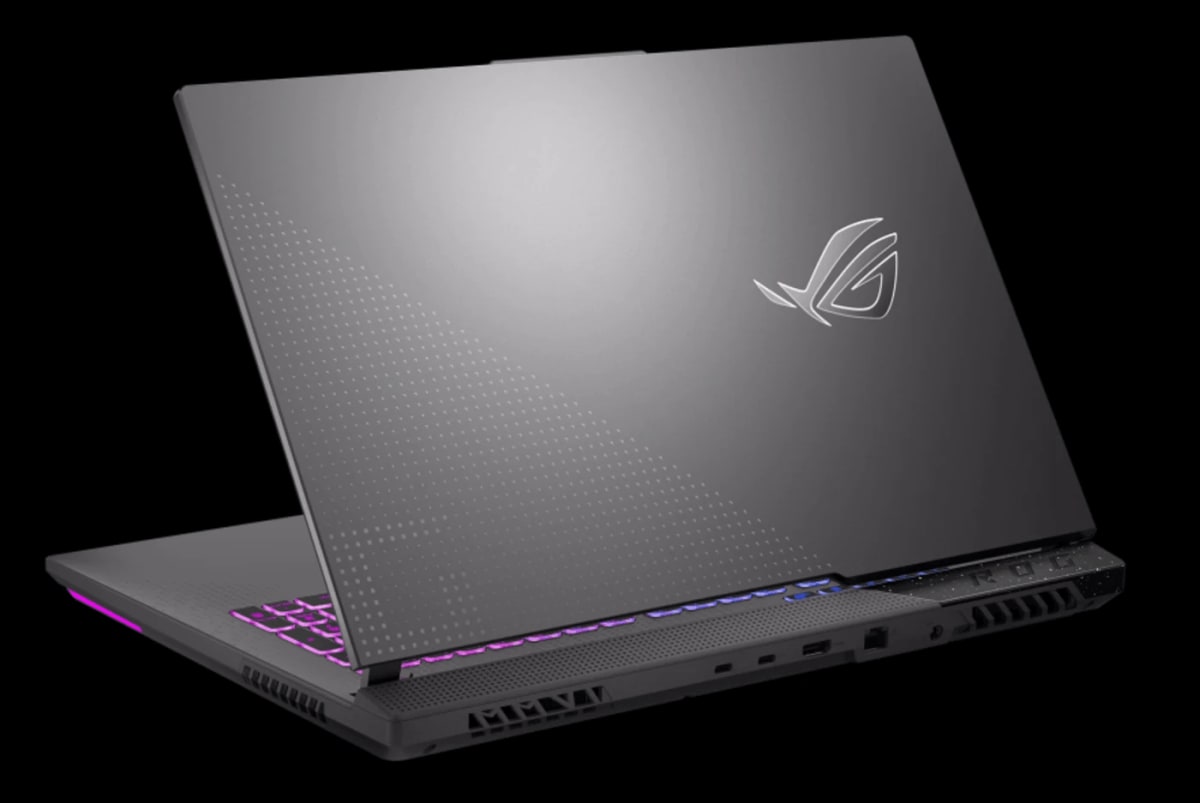 Asus Strix G17, Ryzen 9-7940HX, RTX 4070, 16 GB DDR5-4800, 1 TB SSD, QHD 240 hz 100% DCI-P3