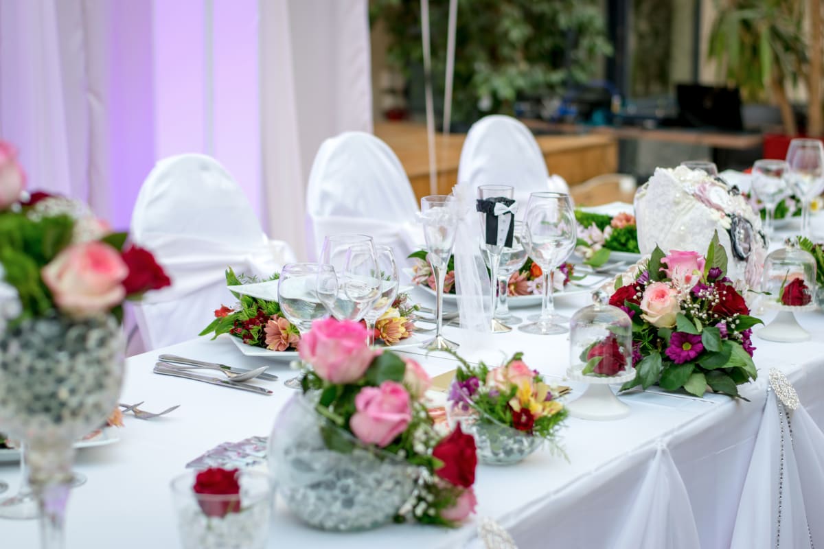 Choose flowers for wedding party, venues, cake, attendants
