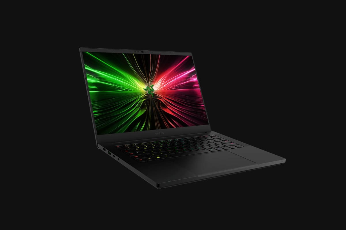 Razer Blade 14, Ryzen 9-8945HS, RTX 4060, 16 GB DDR5-5600, 1 TB SSD, QHD+ 240 Hz 500 nits 100% DCI-P3