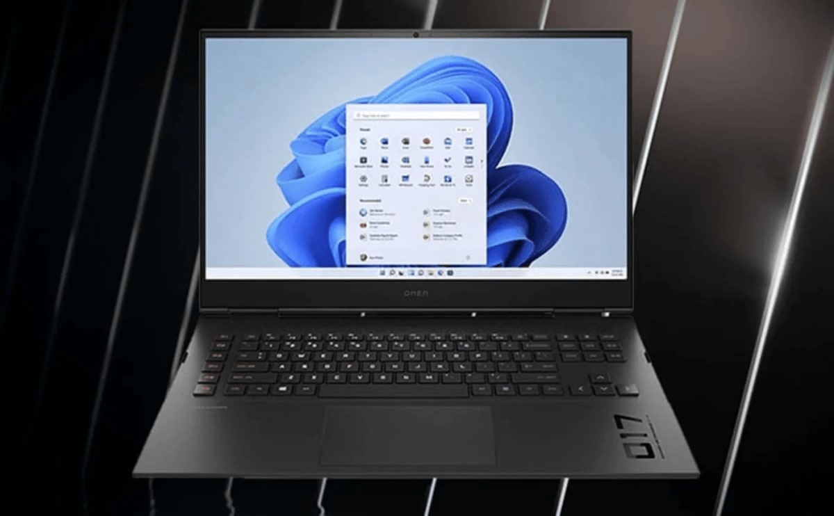 HP Omen 17, i7-13700HX, RTX 4070, 16 GB DDR5-4800, QHD 165 hz 370 nits ...