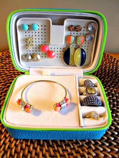 Jewelries