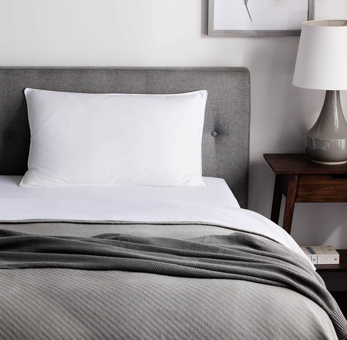 WEEKENDER Down Alternative Hotel Quality 100% Cotton Cover-Soft Hypoallergenic Standard