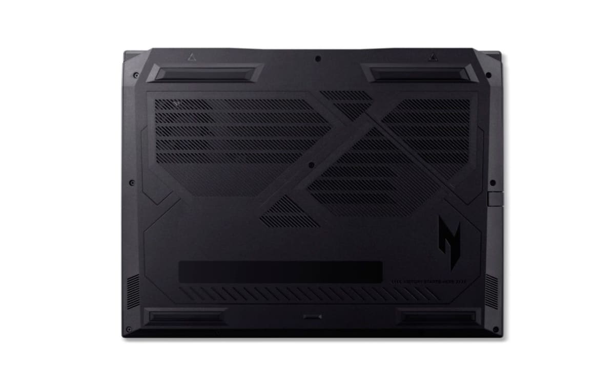 Acer Nitro V16, Intel Core Ultra Core 7-240H, RTX 5060, 32 GB DDR5, 512 GB SSD, FHD+ 180 Hz 400 nits 100% sRGB