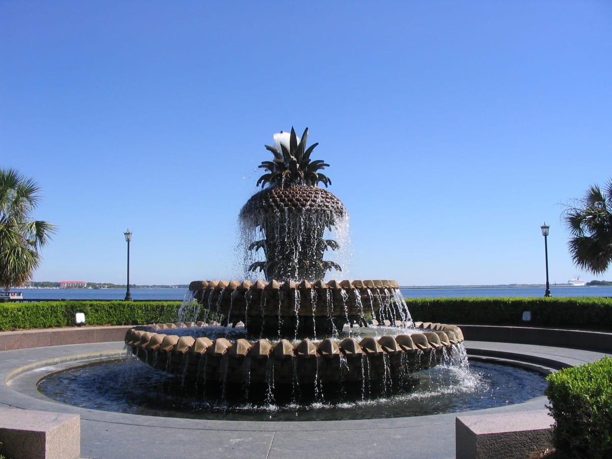 See The Pineapple Fountain