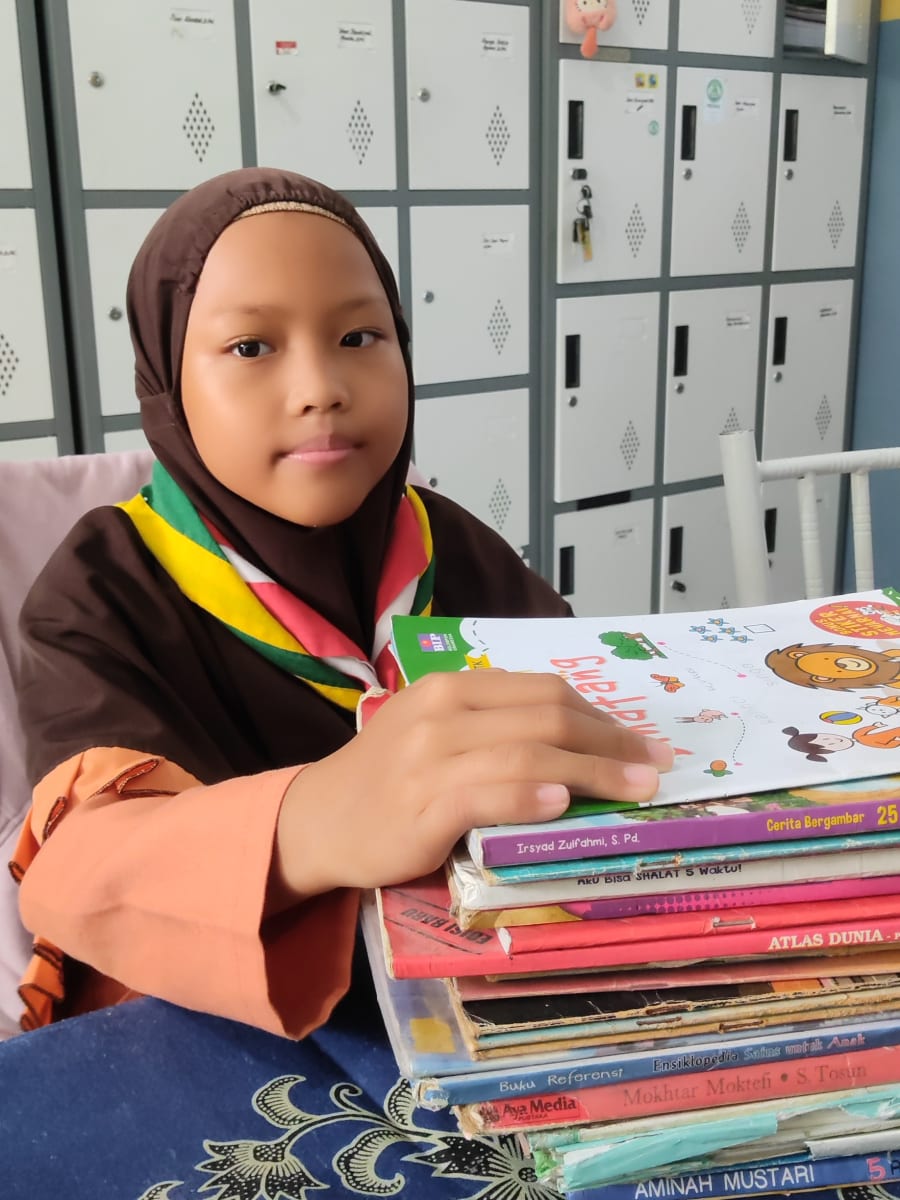 Easy English Elementry Student