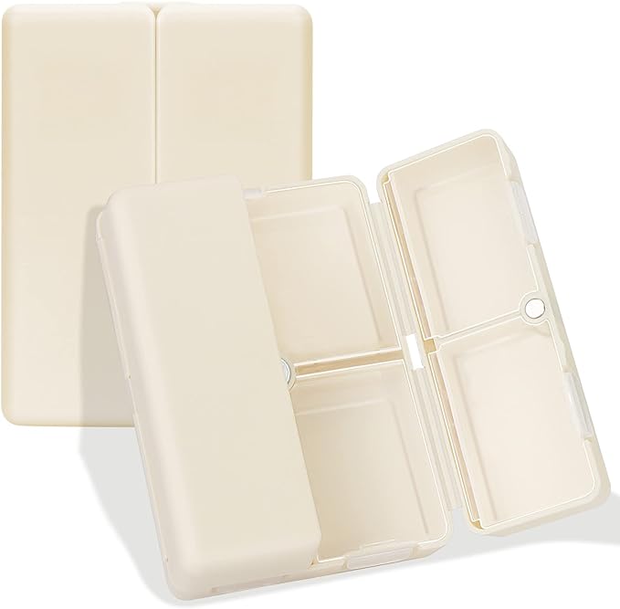 Compact Vitamin Organizer