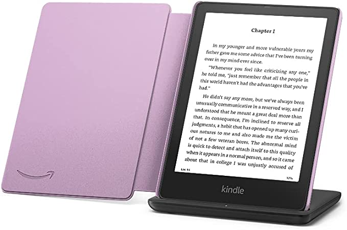 Kindle Paperwhite Signature Edition Essentials Bundle including Kindle Paperwhite Signature Edition