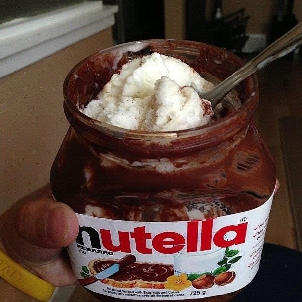 Almost finished with your jar of Nutella? End it with ice cream