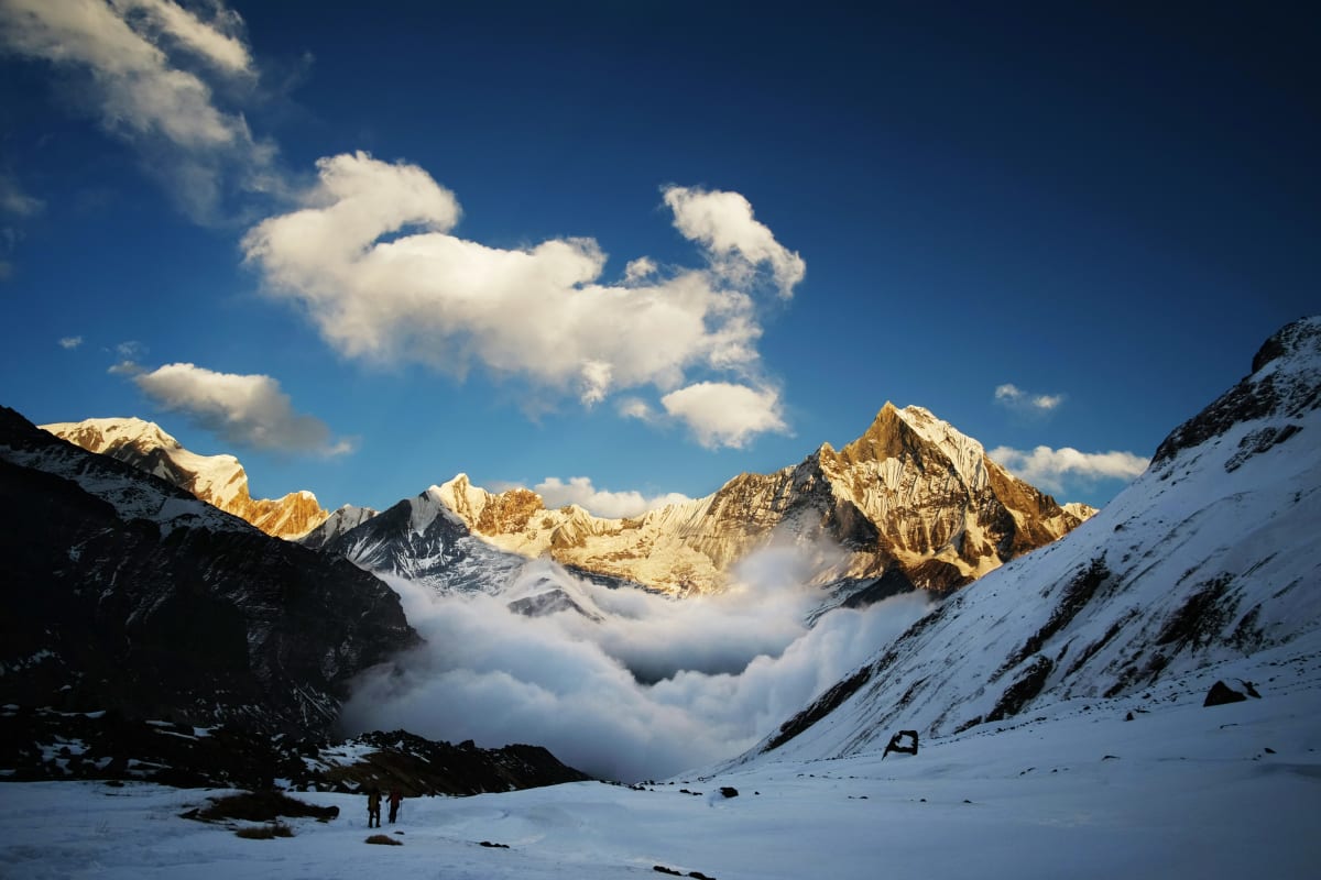 Conquer Peaks, Discover Legends