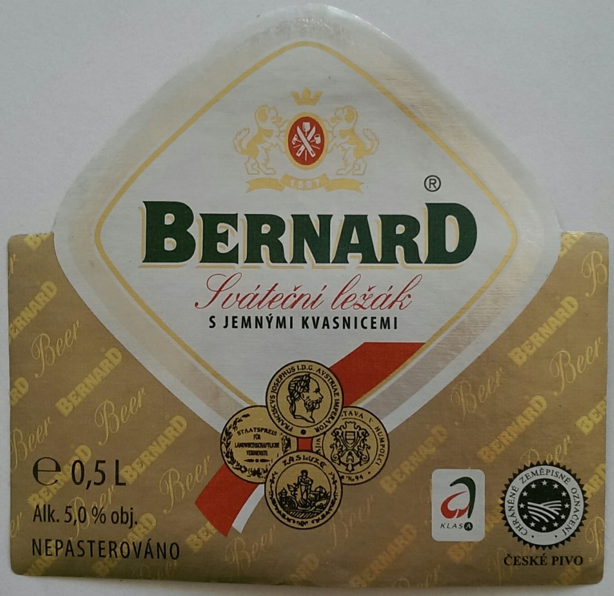 Bernard Sváteční ležák s jemnými kvasnicemi