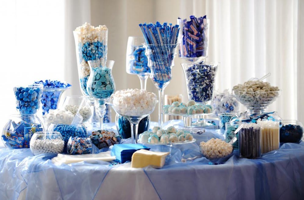 8. Candy buffet decorations
