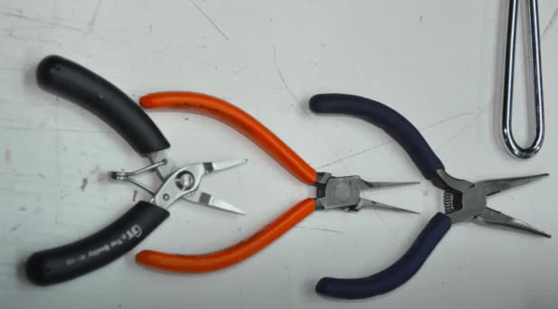 Pliers with smooth surface