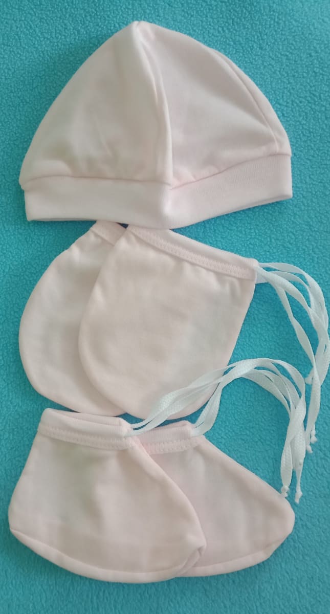 1 set of Mittens, Booties and Bonnet