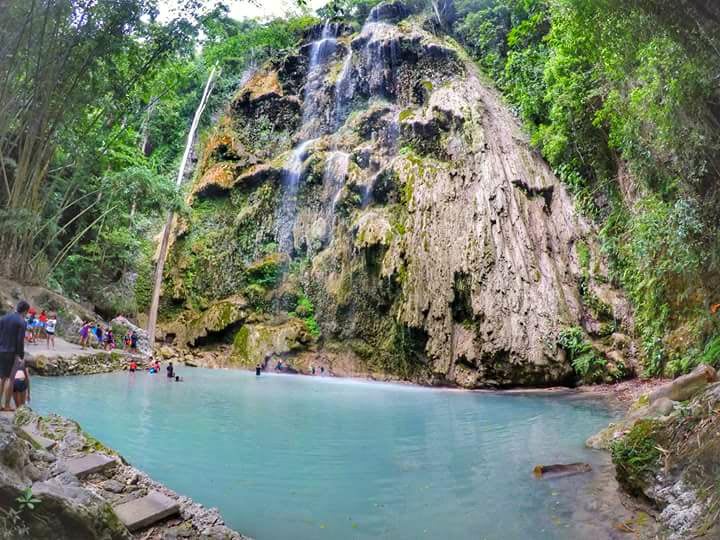 Tumalog Falls