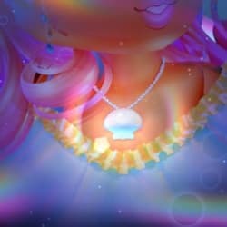 Pearlescent Seashell Necklace