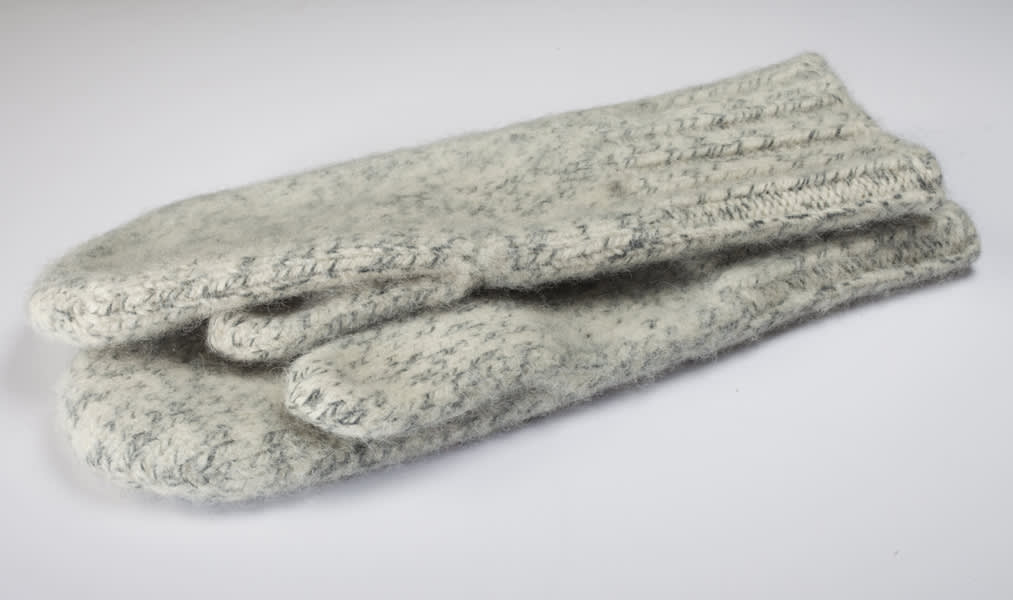 Fleece or wool gloves or mittens