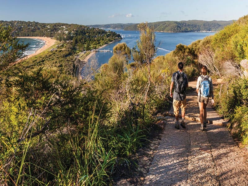 Go on a hike to the Barrenjoey Lighthouse