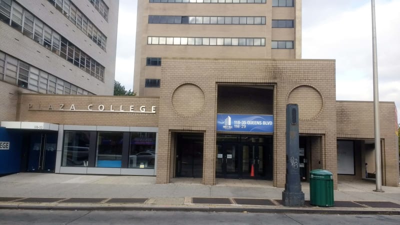 Plaza College