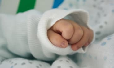 Checklist for planning a baby shower
