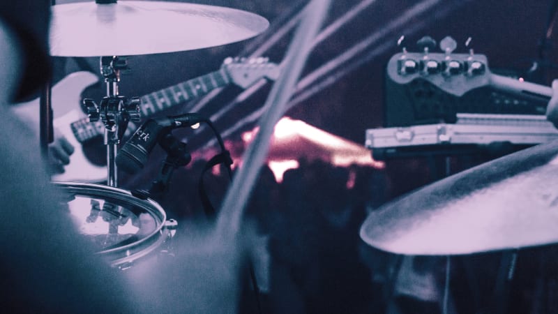 The tricks of background music