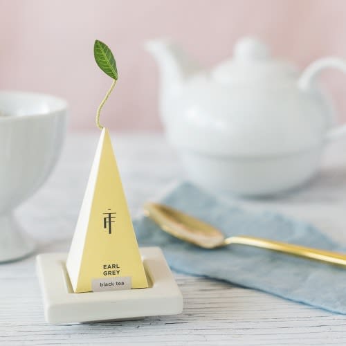 Whole leaf tea sachet favors