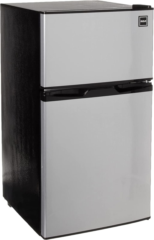 RCA RFR836 3.2 Cu Ft 2 Door Fridge and Freezer