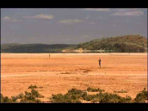 Antony Gormley Statues Lake Ballard