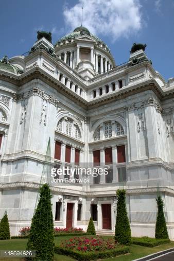 Ana Samakhom Throne Hall