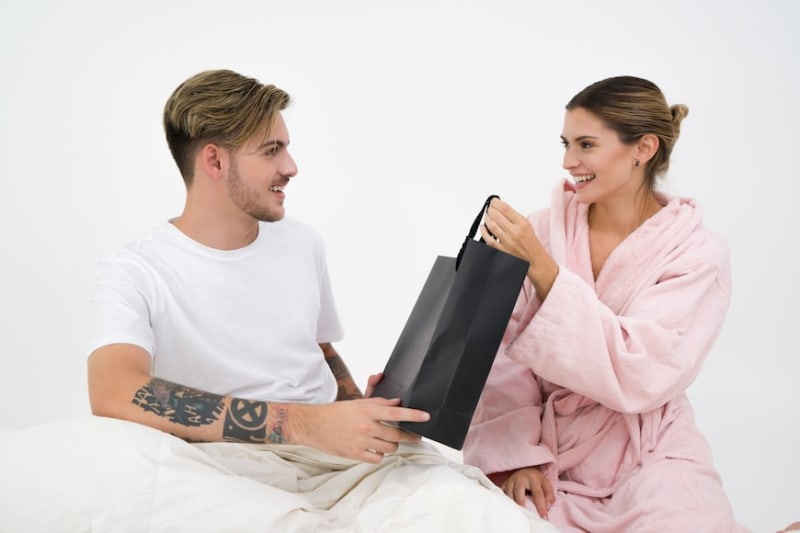 Best First Anniversary Gift For Boyfriend