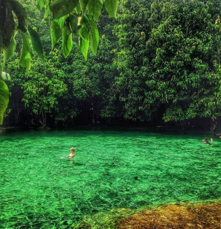 Sra Nam Pud Blue Lagoon