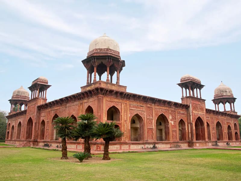 Taxi Service in Lalitpur | HurryUp Cabs