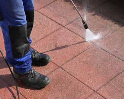 What to Expect from Professional Water Blasting in Taupo