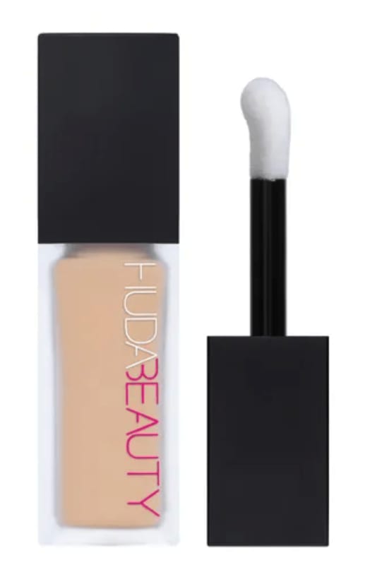 Huda Beauty Fauxfilter Luminous Matte Concealer in Shade 2.1N