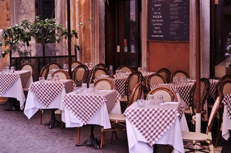 Preparing Your Seattle Storefront for Outdoor Dining Season