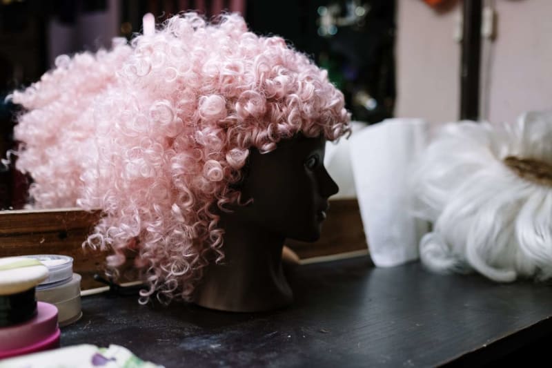 Awesome Reasons for Women to Wear a Wig
