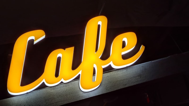 Business Sign Trends for New Businesses in 2024