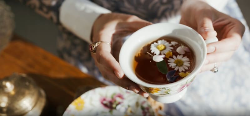 Top 5 Reasons to Switch from Coffee to Tea
