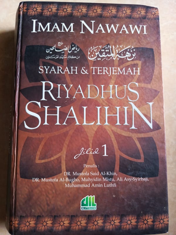 RIYADHUS SHALIHIN jilid 1