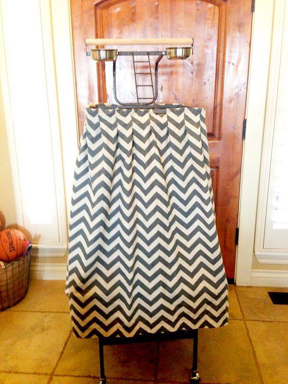 An Extra Cage (for use while cleaning)