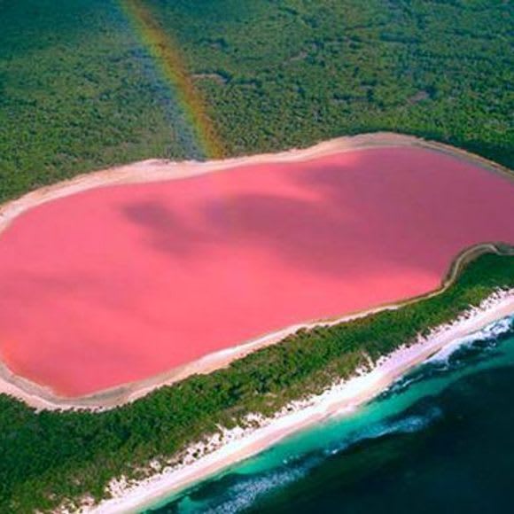 Lake Hillier